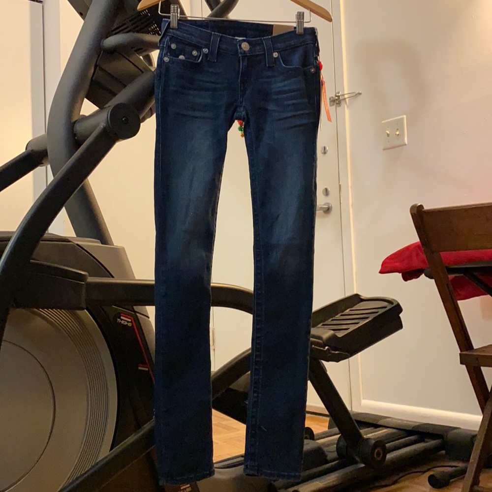 True Religion skinny stretch low rise dark blue jeans. Size 24